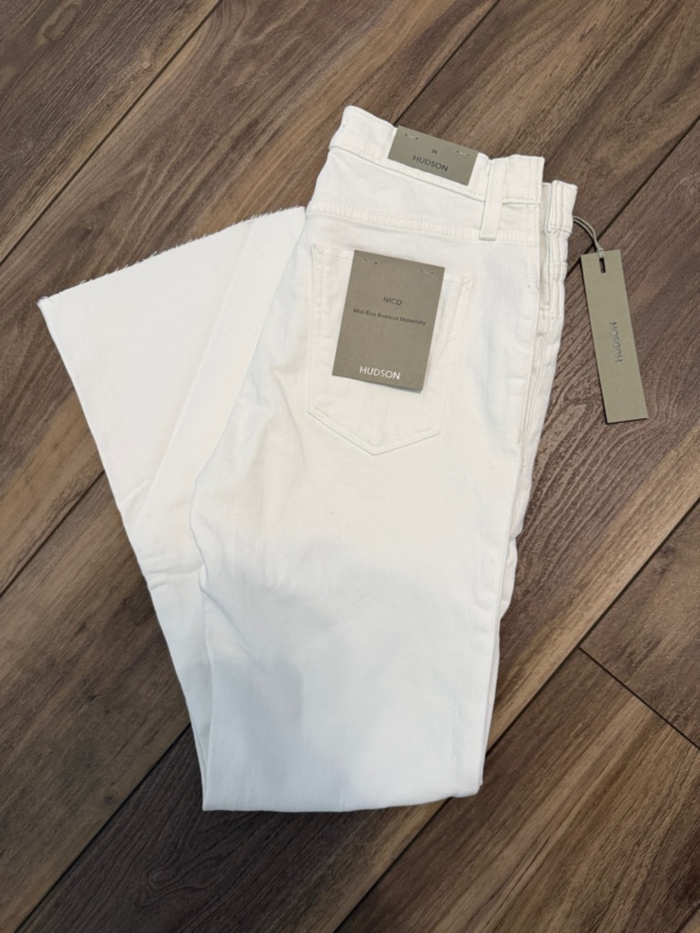 Hudson Women's Nico Mid-Rise Maternity Bootcut Jean - Picture 5 of 6